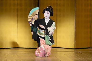 Démonstration de danse traditionnelle japonaise