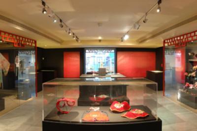 Enfants de Chine, petits tigres et jeunes dragons - Agrandir l'image 7 sur 7, fenêtre modale