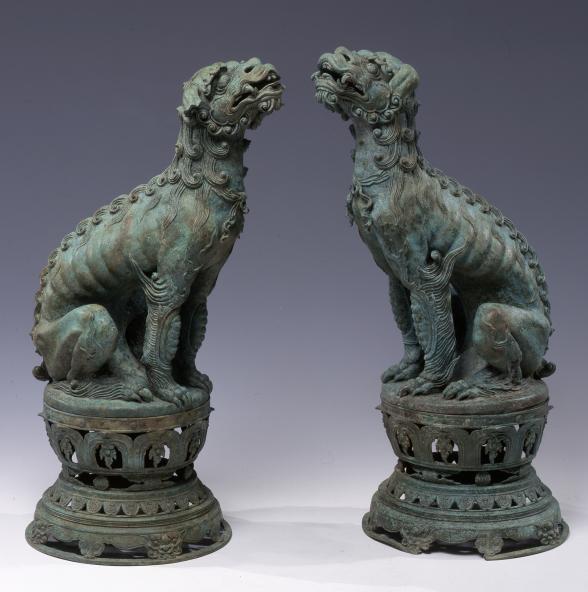 Les lions mythiques - Enlarge image, modal window