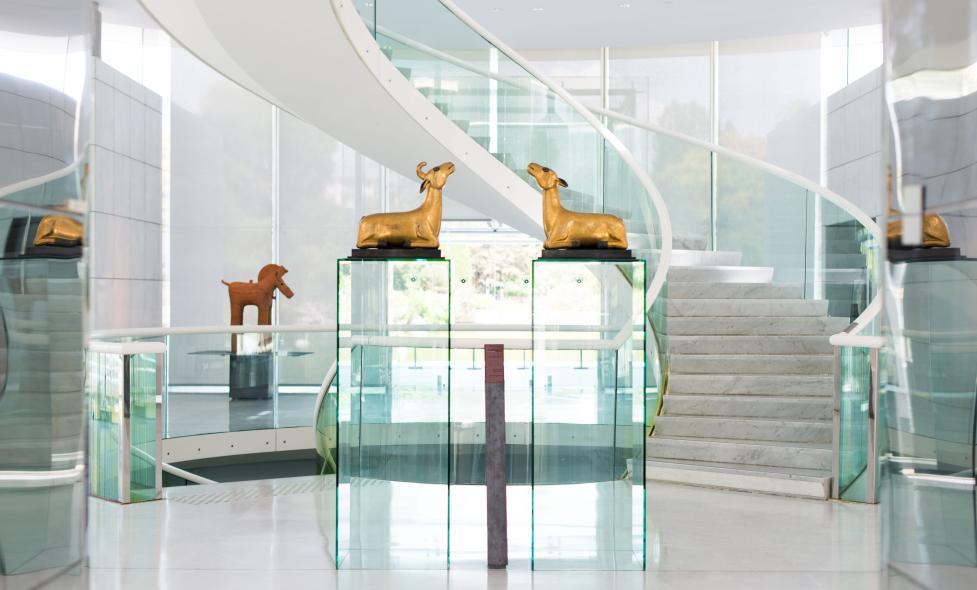 Photo du hall principal du musée des arts asiatiques - Agrandir l'image, fenêtre modale