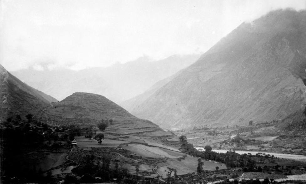 Un diplomate français en Chine - Agrandir l'image, fenêtre modale